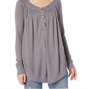 We The Free Must Have Henley Storm Gray